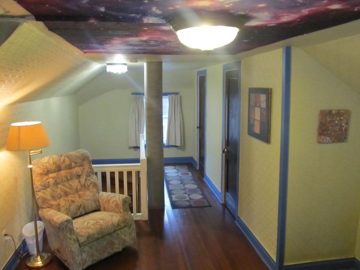 Covered By Faith Rentals -Storybook Home Ρότσεστερ Εξωτερικό φωτογραφία